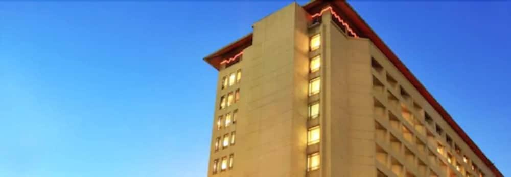 Hotel Bidakara Dżakarta Zewnętrze zdjęcie