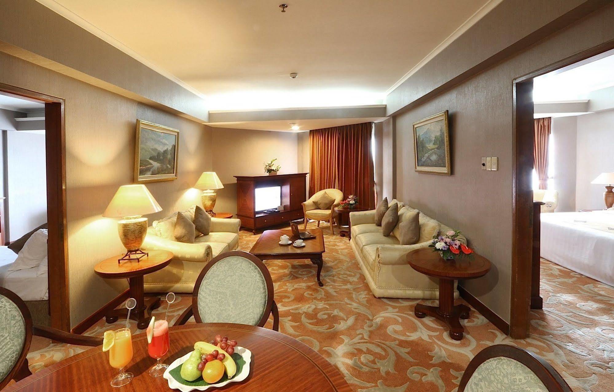 Hotel Bidakara Dżakarta Zewnętrze zdjęcie